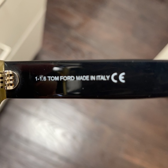 Barely used Tom Ford sunglasses. main image 3